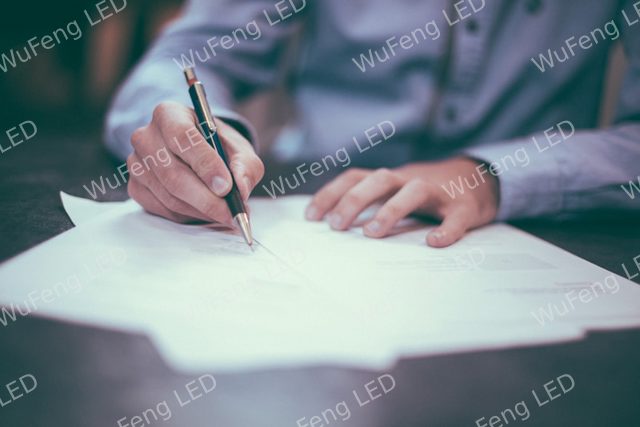 Une photo de la certification d'exportation : UL / CE / CCC Comment faire correspondre