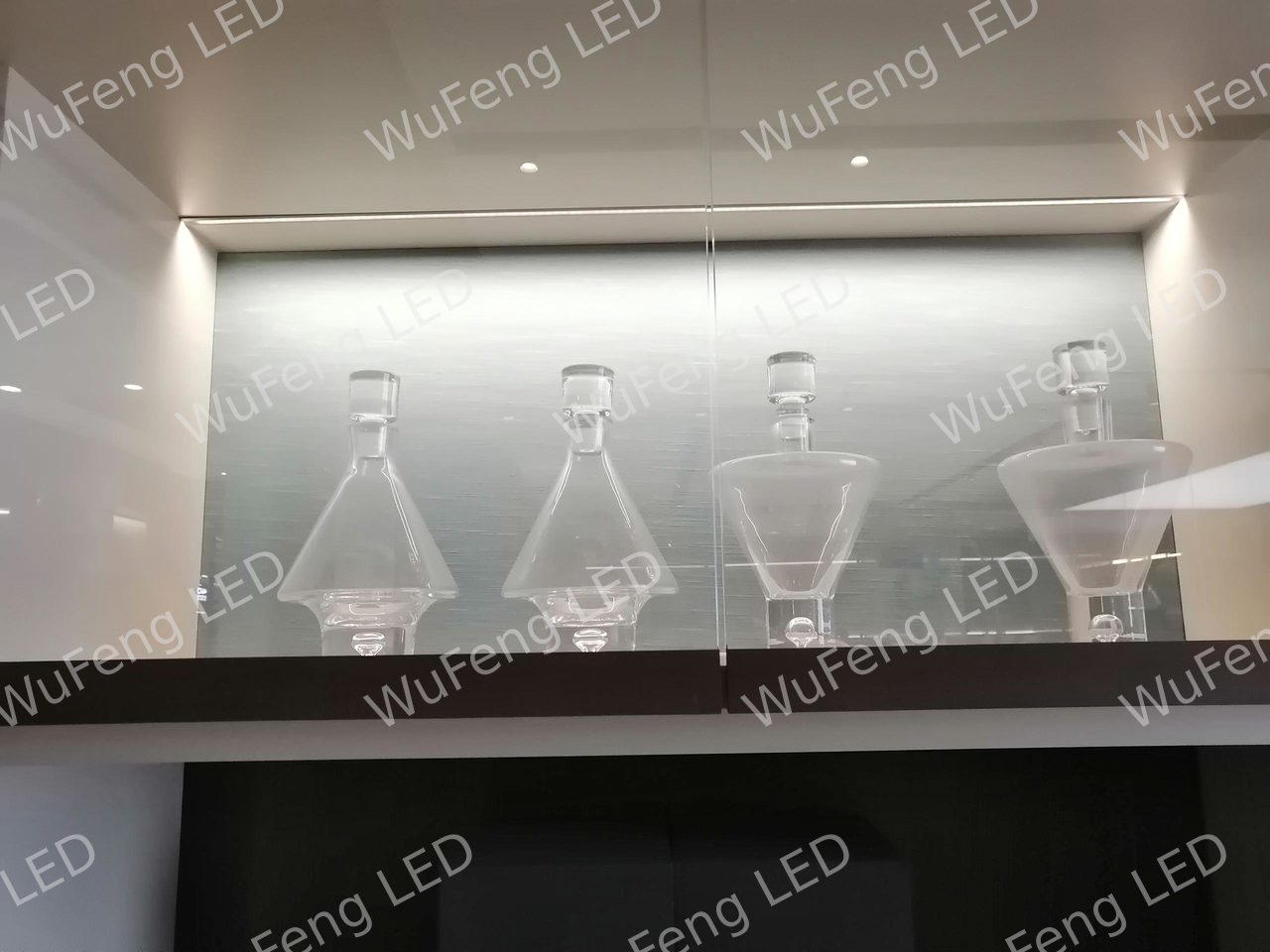 45°斜发光防眩光线条灯 5