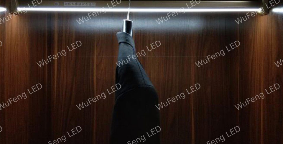 Human‑body Induction Wardrobe Rail 1