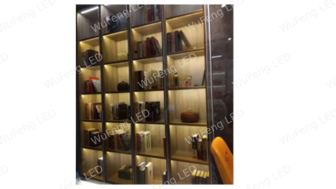 Front-mounted LED Shelf Light 6