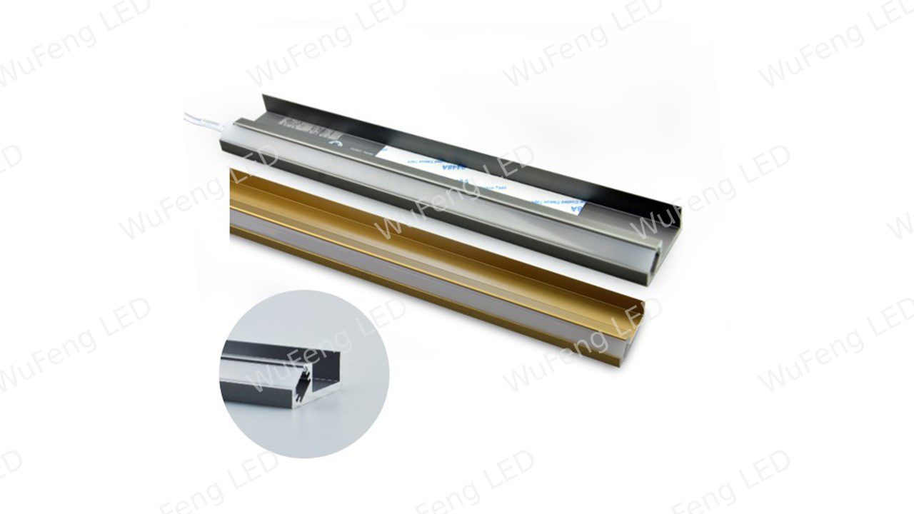 Front-mounted LED Shelf Light
