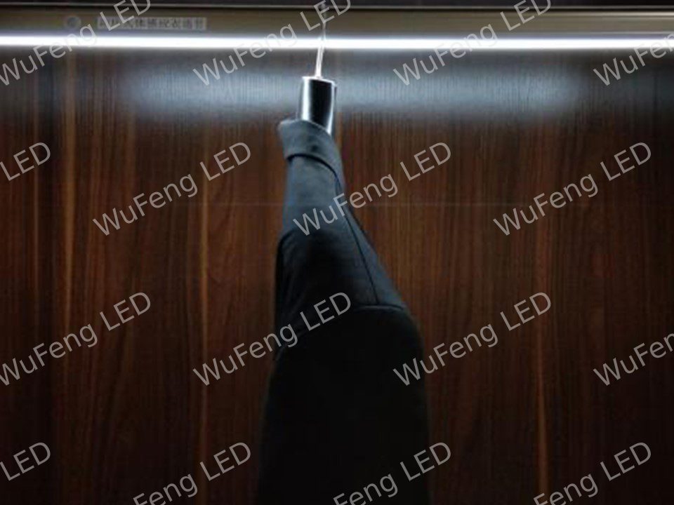 Human‑body Induction Wardrobe Rail 1