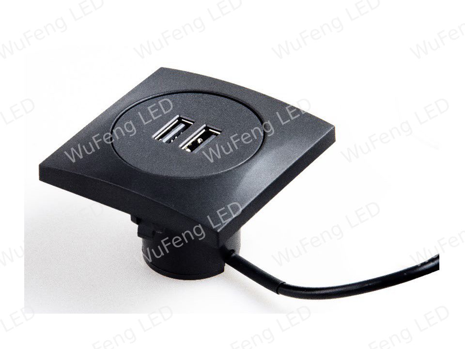 家具組込型デュアル USB 充電器