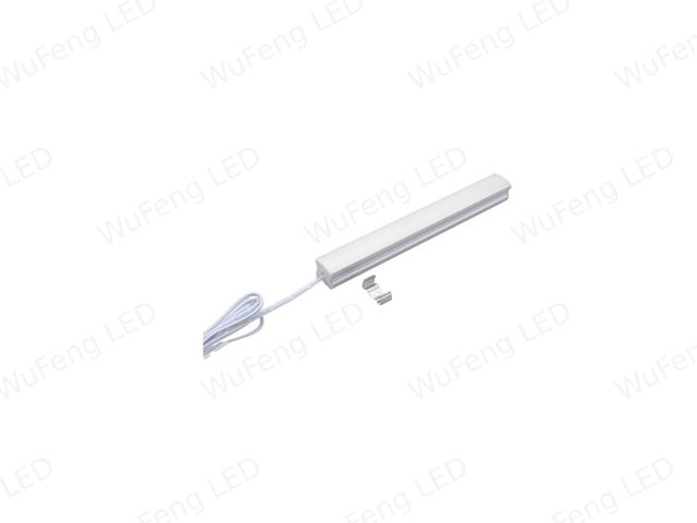 Barre lumineuse LED en aluminium 1